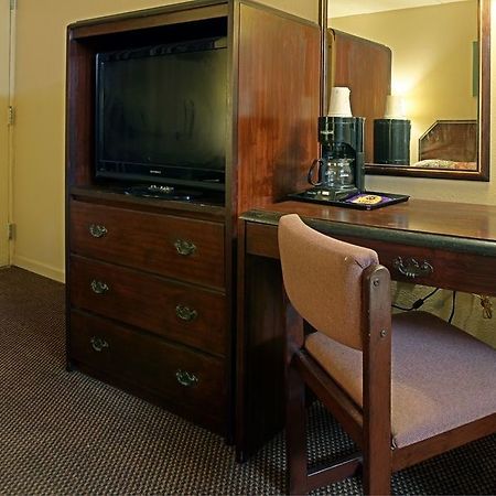 Americas Best Value Inn Bainbridge Quarto foto